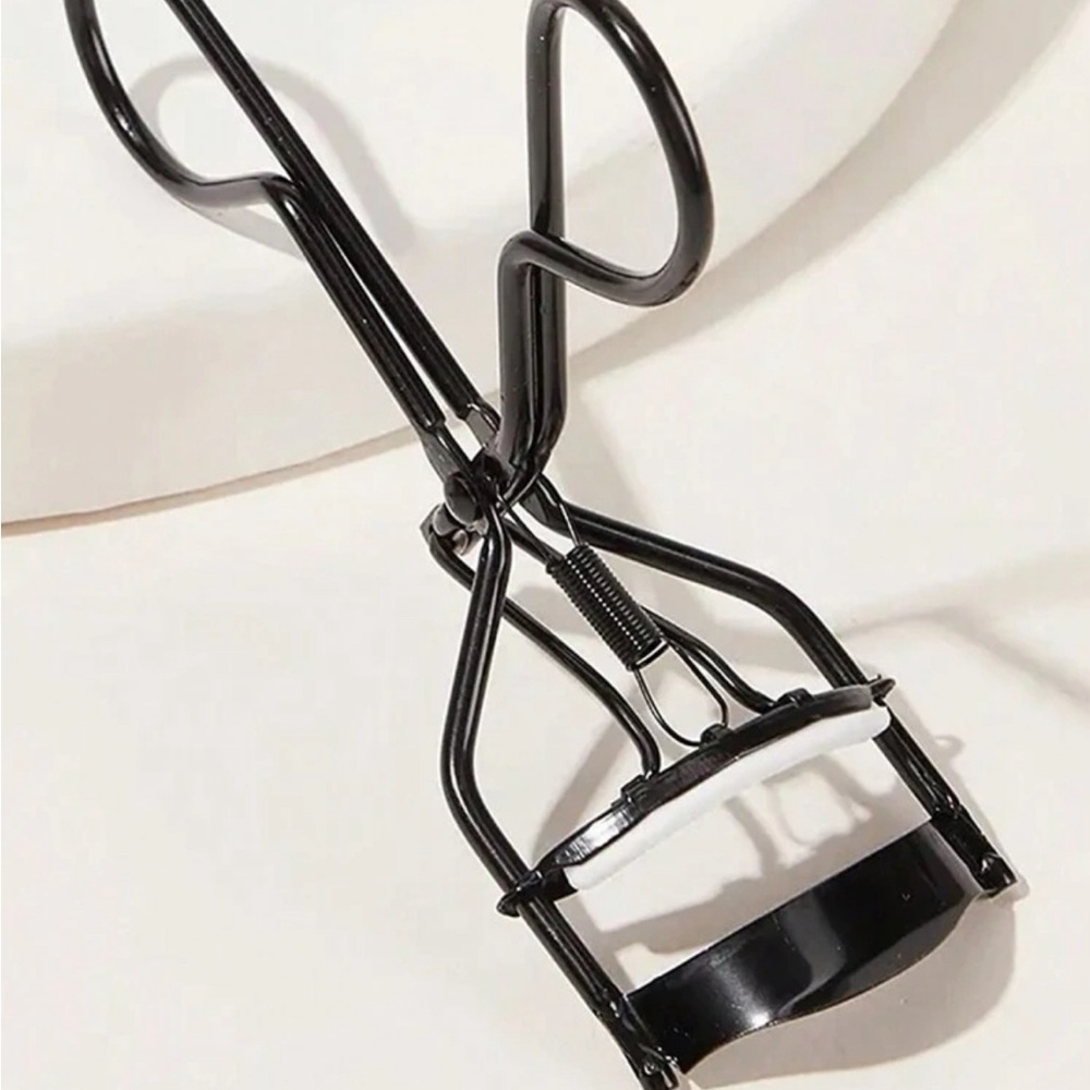 Eyelash Curler